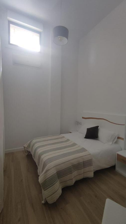 Vivienda Turistica Los Robles Tudela Extérieur photo