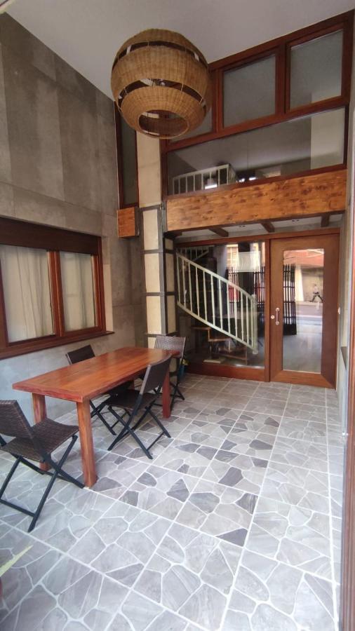 Vivienda Turistica Los Robles Tudela Extérieur photo