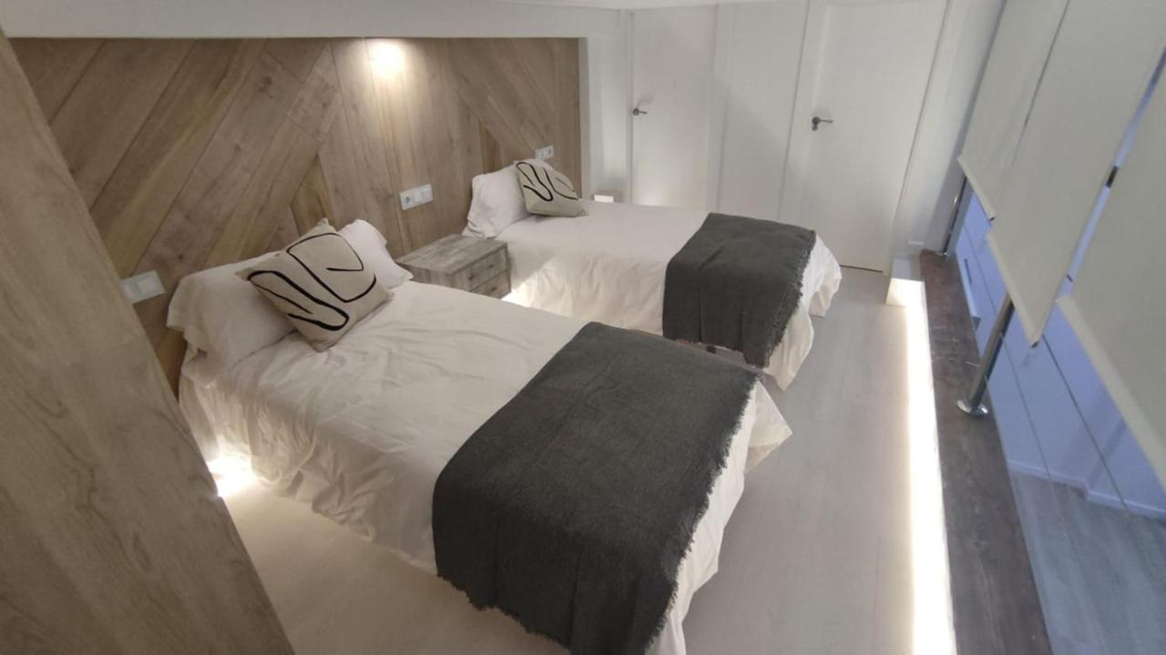 Vivienda Turistica Los Robles Tudela Extérieur photo