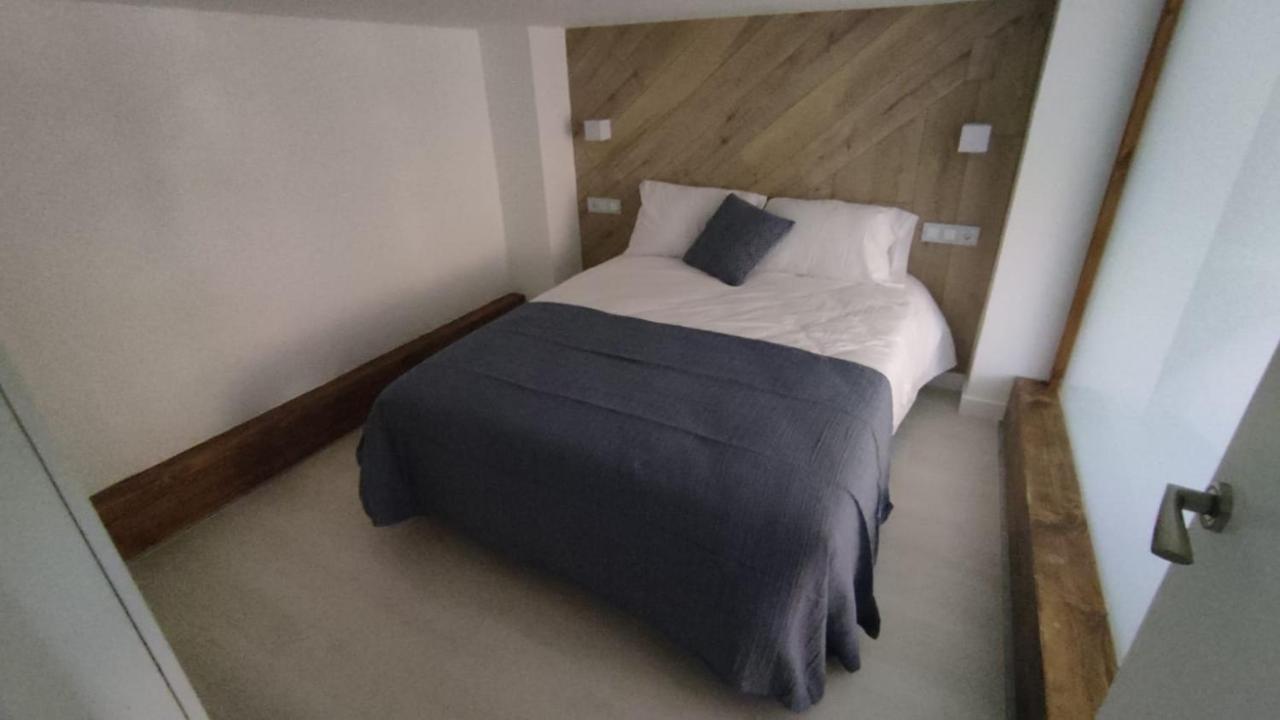 Vivienda Turistica Los Robles Tudela Extérieur photo
